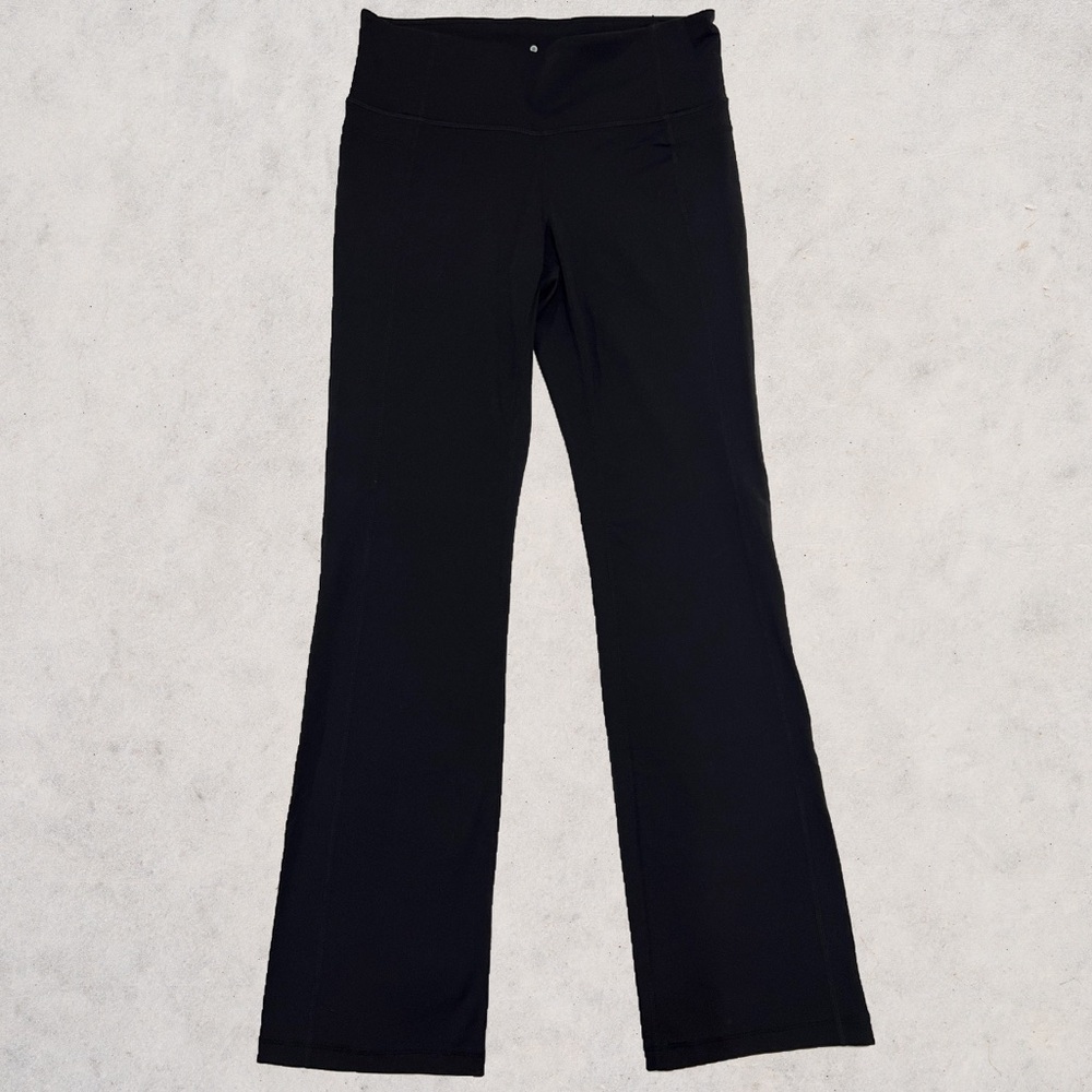 Athleta Women’s Black Straight Leg Yoga Pants- Size Medium